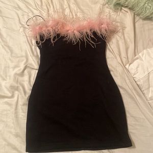 Small strapless black dress with pink feathers from Akita! Only worn once!!